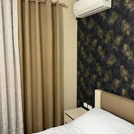 Zoo Luxury