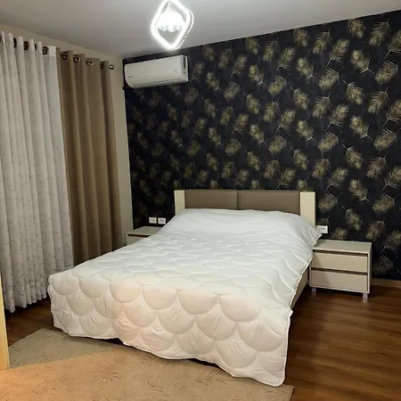 Zoo Luxury Tirana