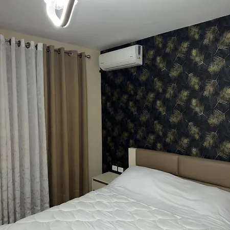 Zoo Luxury